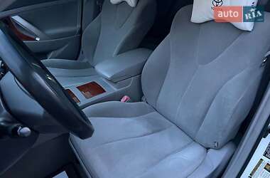 Седан Toyota Camry 2010 в 