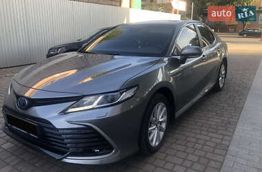 Седан Toyota Camry 2021 в Кривом Роге