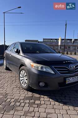 Седан Toyota Camry 2009 в Червонограді