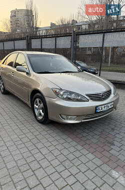 Седан Toyota Camry 2005 в Запоріжжі