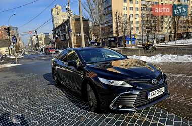 Седан Toyota Camry 2021 в Києві