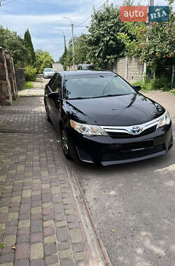 Седан Toyota Camry 2013 в Рівному