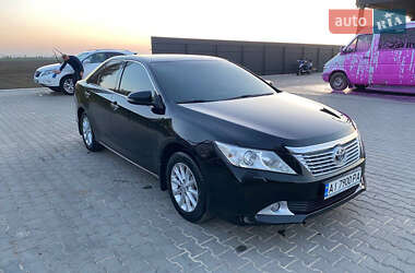 Седан Toyota Camry 2012 в Умані