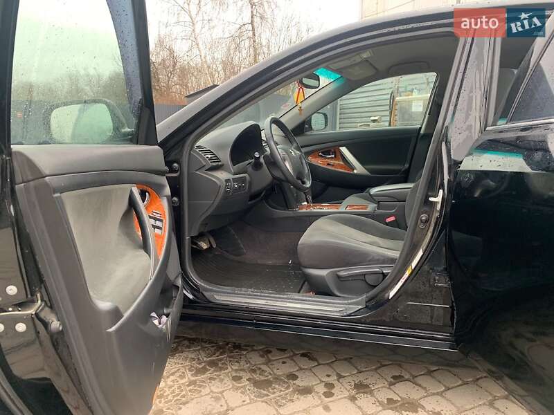 Седан Toyota Camry 2007 в Львове