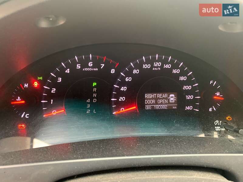 Седан Toyota Camry 2007 в Львове