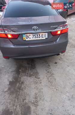 Седан Toyota Camry 2015 в 