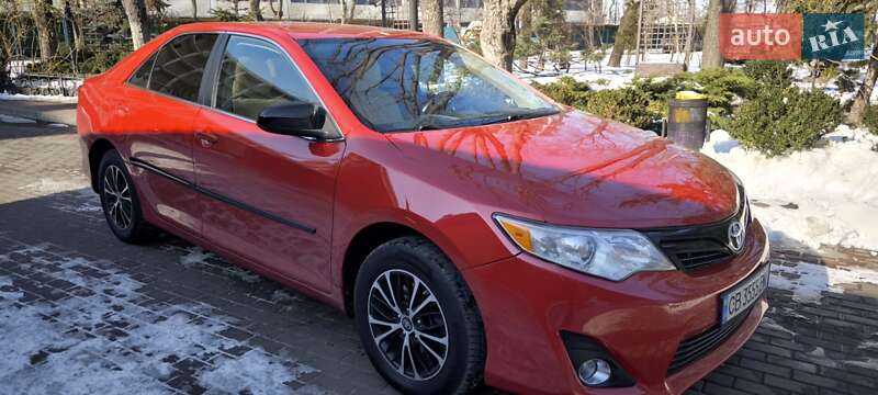 Седан Toyota Camry 2014 в Києві