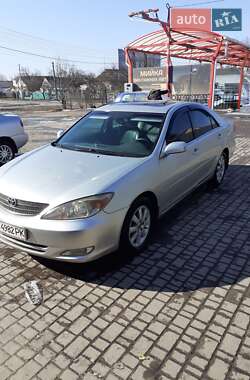 Седан Toyota Camry 2004 в Умани