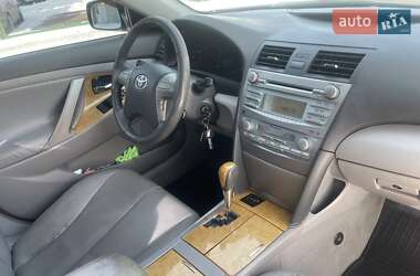 Седан Toyota Camry 2006 в Києві