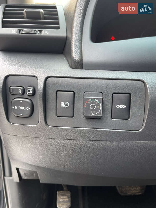 Седан Toyota Camry 2009 в Сумах