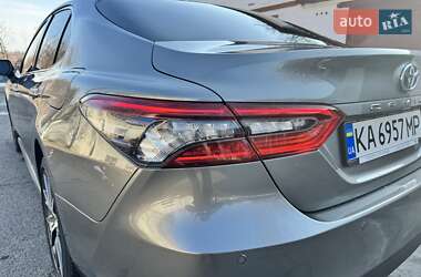 Седан Toyota Camry 2022 в Києві