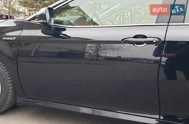 Седан Toyota Camry 2019 в 