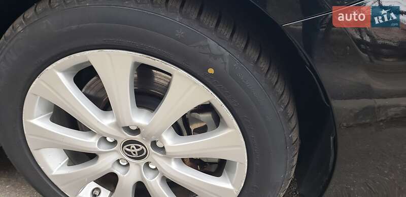 Седан Toyota Camry 2019 в Вінниці