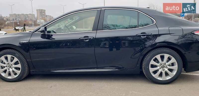 Седан Toyota Camry 2019 в Вінниці