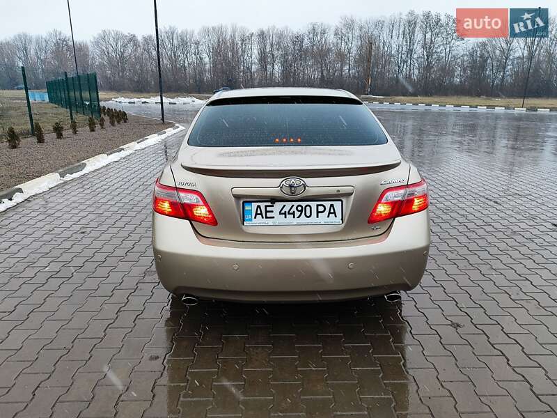 Седан Toyota Camry 2008 в Желтых Водах
