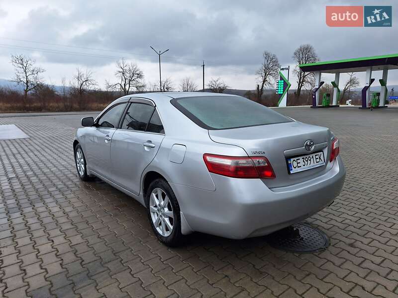 Седан Toyota Camry 2008 в Чернівцях