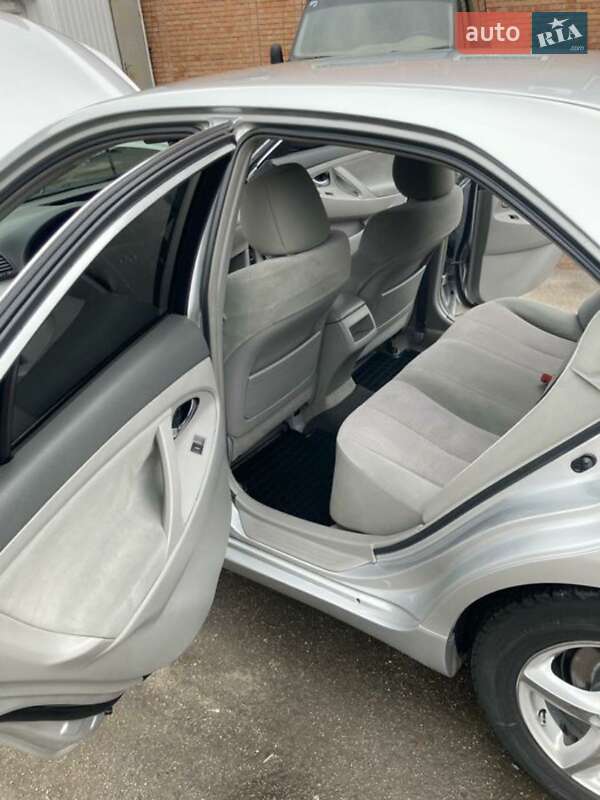 Седан Toyota Camry 2011 в Кропивницькому