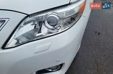 Седан Toyota Camry 2010 в Харькове