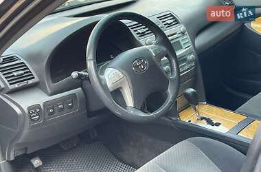 Седан Toyota Camry 2007 в Жовтих Водах