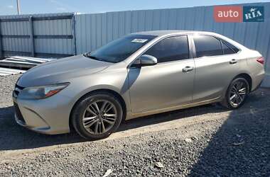 Toyota Camry 2017