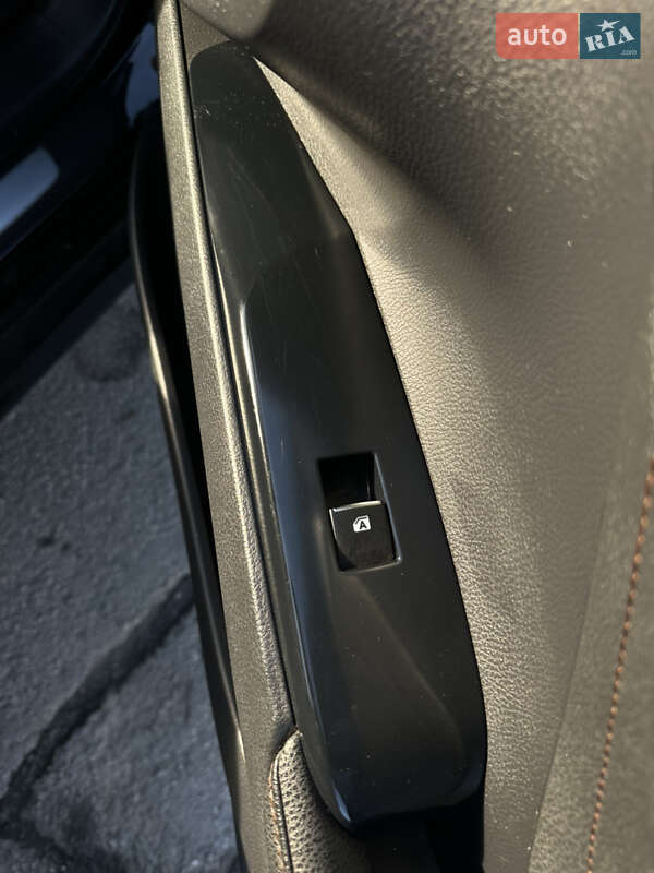 Седан Toyota Camry 2017 в Харькове