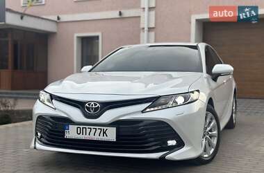 Седан Toyota Camry 2017 в Вінниці