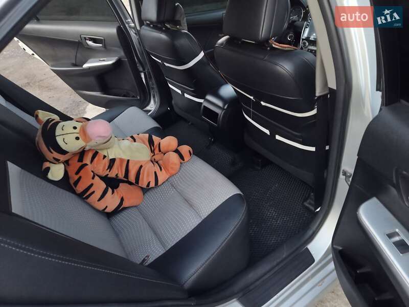 Седан Toyota Camry 2014 в Краснограде