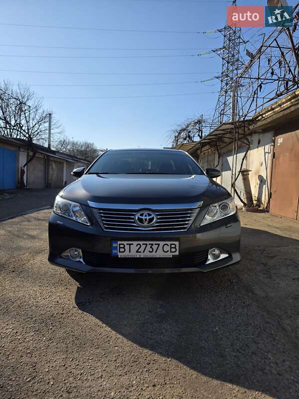 Седан Toyota Camry 2013 в Одесі