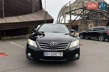 Седан Toyota Camry 2011 в Одессе