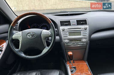 Седан Toyota Camry 2011 в Одессе