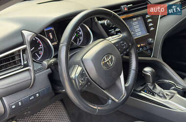 Седан Toyota Camry 2017 в 