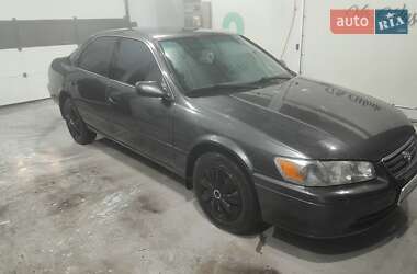 Седан Toyota Camry 2001 в Червонограде