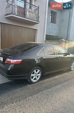 Седан Toyota Camry 2008 в Чернівцях