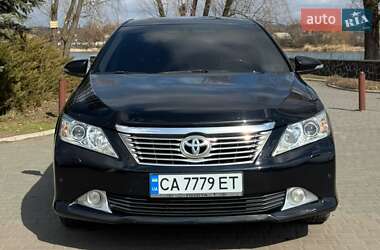 Седан Toyota Camry 2012 в Черкассах