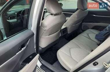 Седан Toyota Camry 2020 в 