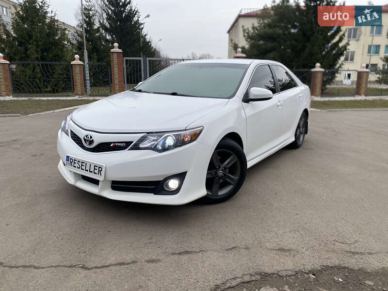 Toyota Camry 2013