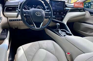 Седан Toyota Camry 2021 в 