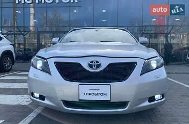 Седан Toyota Camry 2006 в 