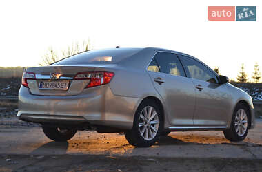 Седан Toyota Camry 2013 в 