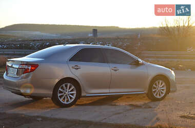 Седан Toyota Camry 2013 в 