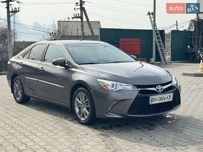 Toyota Camry 2015
