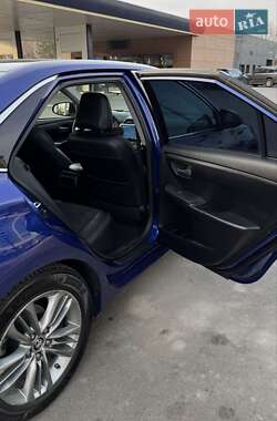 Седан Toyota Camry 2014 в 