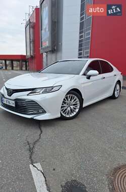 Седан Toyota Camry 2018 в 