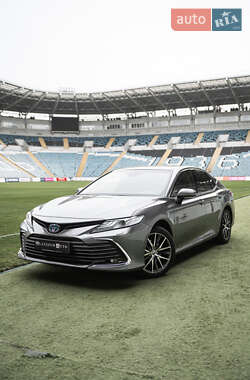 Седан Toyota Camry 2023 в Одесі