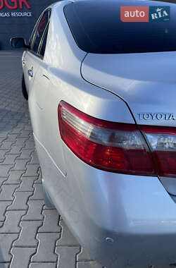 Седан Toyota Camry 2008 в Киеве