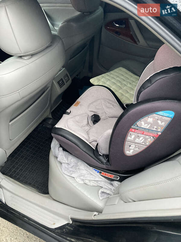 Седан Toyota Camry 2011 в Дніпрі