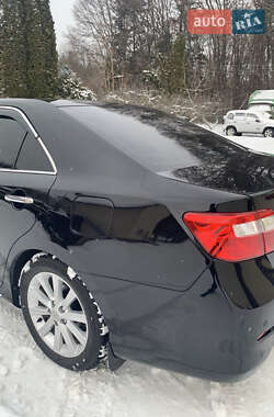 Седан Toyota Camry 2012 в Хмельнике