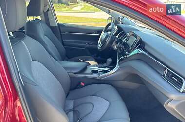 Седан Toyota Camry 2022 в 