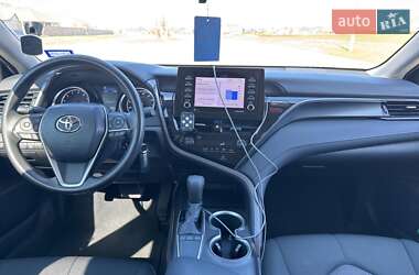Седан Toyota Camry 2022 в 
