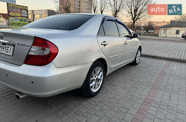 Седан Toyota Camry 2002 в 